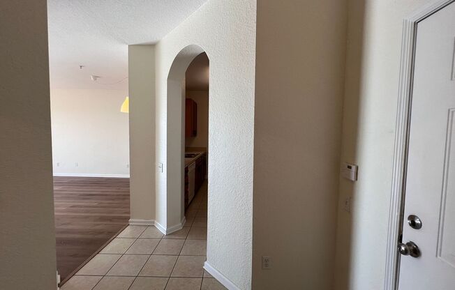 2 beds, 2 baths, $1,700, Unit UNIT # 302