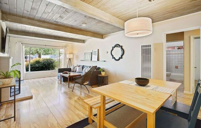 OPEN HOUSE Sunday, 5/4   2 - 4pm. Modern & Comfortable 3 Bed, 1 Bath Home on Kelly Hill - Smart Features & More!