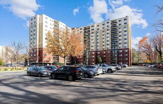 Welcome to Takoma Overlook! Furnished 1br 1ba condo