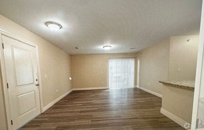 4 beds, 2 baths, 1,005 sqft, $1,450, Unit C304