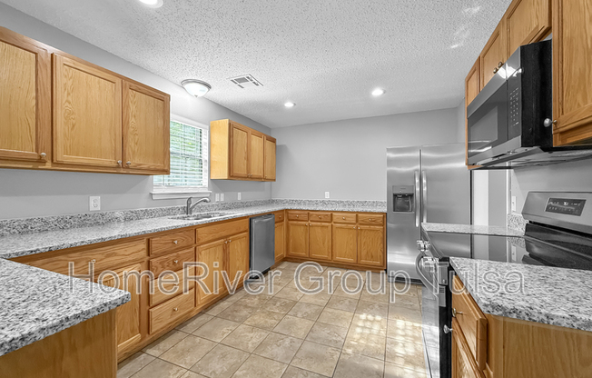 20957 E 35 PL S