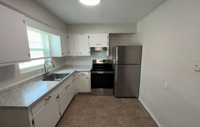 2 beds, 1 bath, $1,225, Unit P281 - Winds #3B - 3007 50th St S