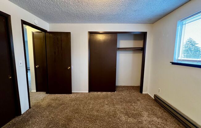 2 beds, 1 bath, 758 sqft, $1,200, Unit C