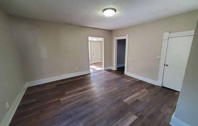 3 beds, 1 bath, $1,225