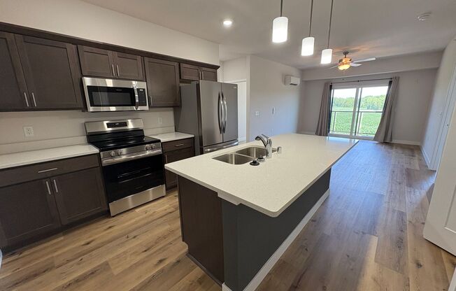 3 beds, 2 baths, 1,024 sqft, $2,295, Unit 5117-101