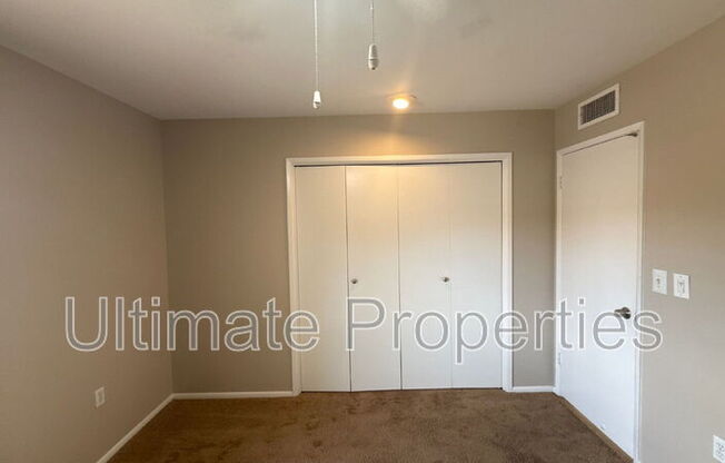 10814 W SARATOGA CIR