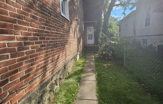 1 bed, 1 bath, $1,050