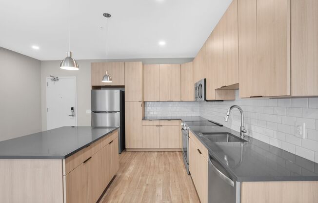 1 bed, 1 bath, 614 sqft, $2,250, Unit 328
