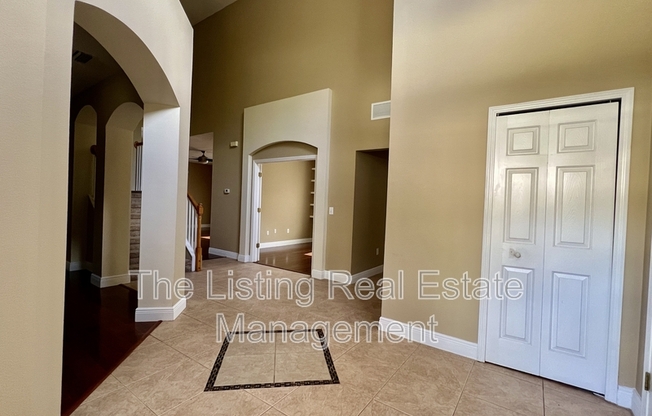 10904 SUMMERTON DR