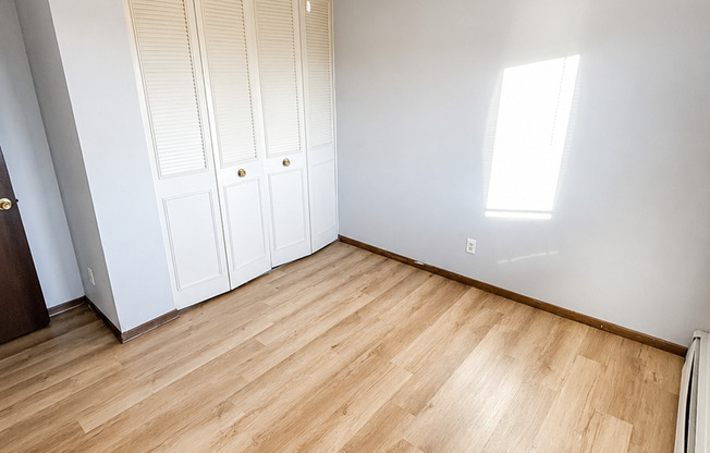 2 beds, 1 bath, 950 sqft, $1,200, Unit 1264102
