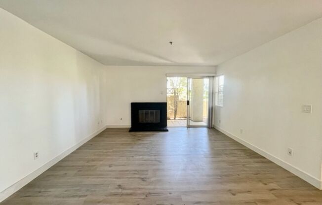 Fully Remodeled 3 Bed 2 Bath East lake