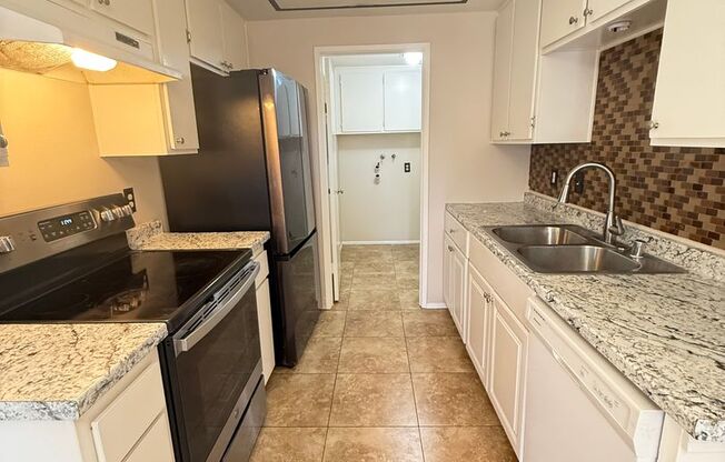 2 BR, 1.5 Bath 1 car garage