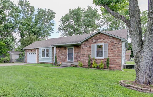 Charming Ranch Style Home with Hardwood Flooring Within Minutes to Fort Campell