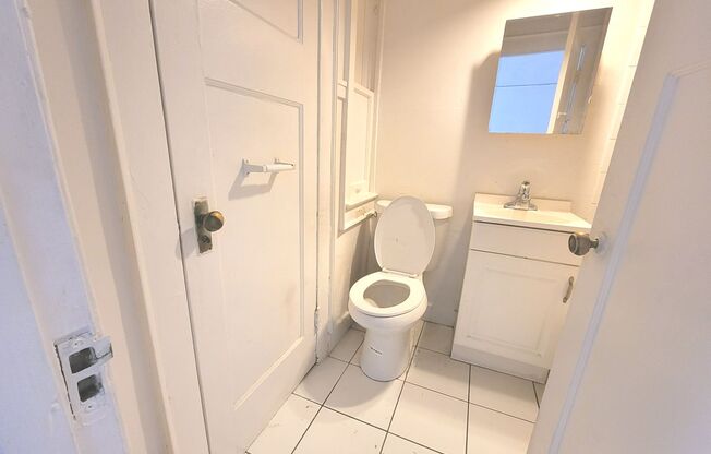 Studio, 1 bath, $795, Unit 103