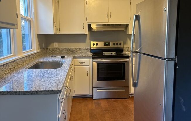 2 beds, 1 bath, $1,250