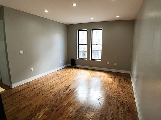 4240 BROADWAY