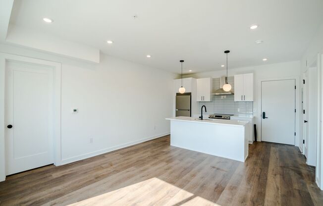 1 bed, 1 bath, 675 sqft, $1,425, Unit 405