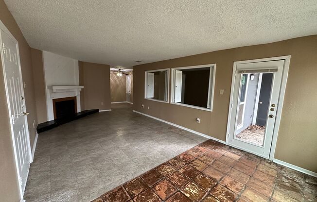 1 bed, 1 bath, $810, Unit APARTMENT 606
