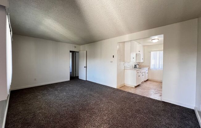 2 beds, 1 bath, 850 sqft, $2,450