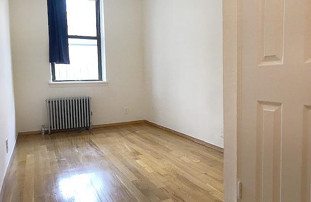 1 bed, 1 bath, $3,000, Unit 3-C