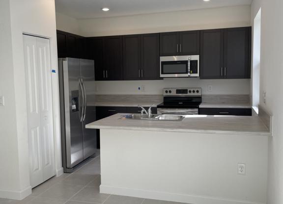 2684 SE 11 CT