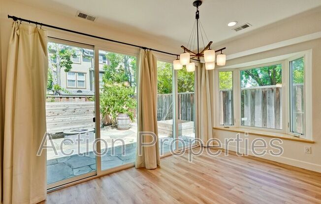 116 COLLEGE AVE