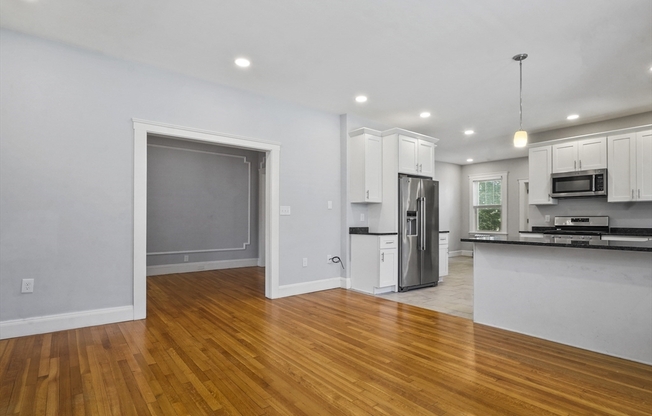 4 beds, 2 baths, 2,100 sqft, $6,000, Unit 2