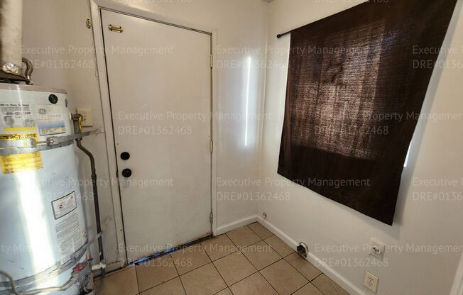 3 beds, 1 bath, $1,250