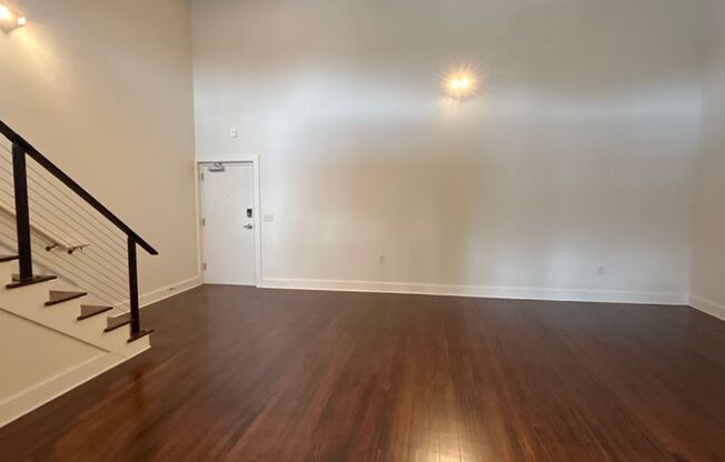 1 bed, 1 bath, 548 sqft, $1,350, Unit Unit 203