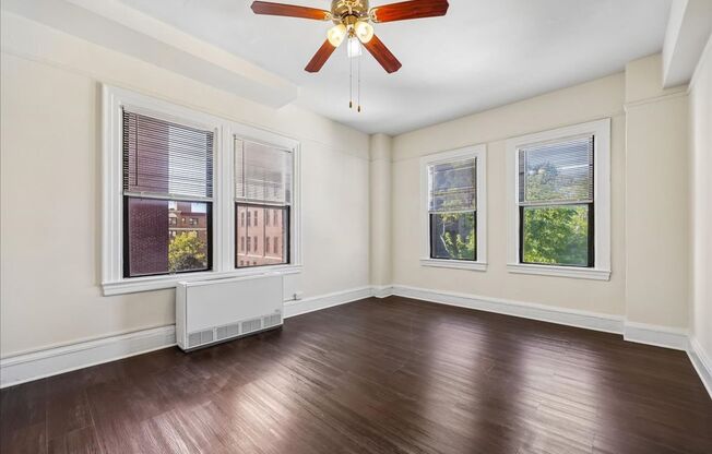 2 beds, 1 bath, $2,833, Unit 1616 16th Street NW Unit 407