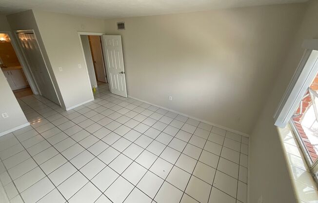 2 beds, 2 baths, $2,225, Unit 11C