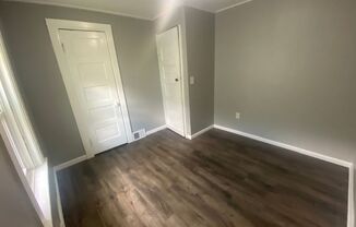 2 beds, 1 bath, $1,550