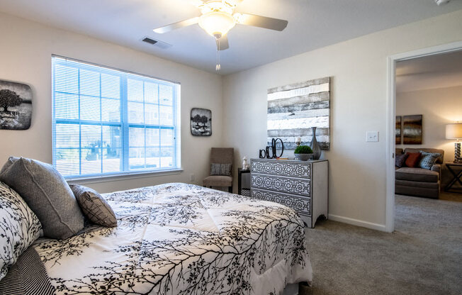 Carpeted Bedroom with Ceiling Fan at Killian Lakes Apartments and Townhomes, Columbia