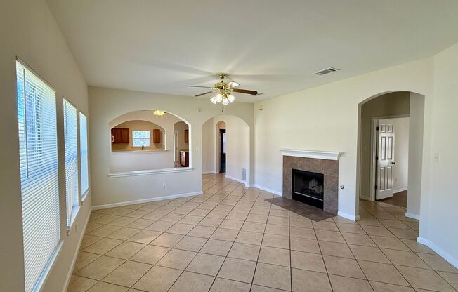 Fantastic 4/2 Single-Story Home in Leander!
