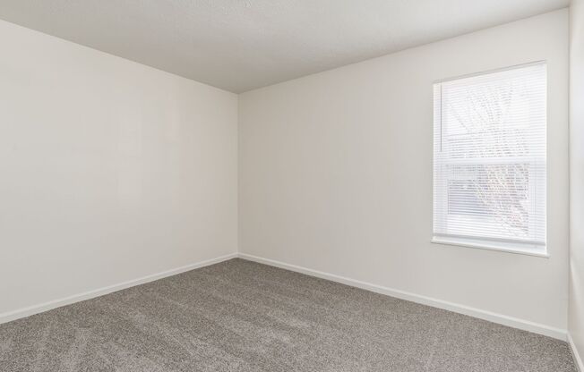 2 beds, 1 bath, 845 sqft, $1,295, Unit 44