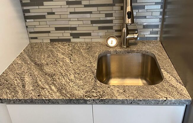 Studio, 1 bath, 415 sqft, $1,175, Unit 101-K1