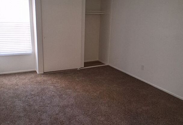 1 bed, 1 bath, 665 sqft, $2,075, Unit 221
