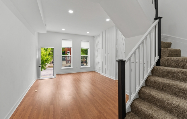 324 E 23 ST