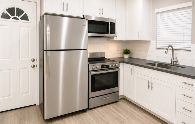 Studio, 1 bath, 230 sqft, $1,545, Unit 36