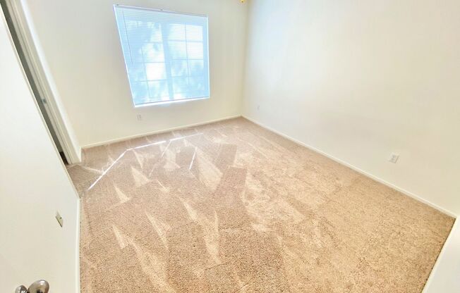 Charming condo near Summerlin in desirable Northwest Las Vegas