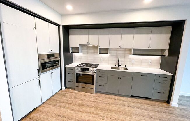 1 bed, 1 bath, 775 sqft, $3,495, Unit 220