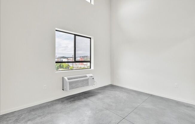 1 bed, 1 bath, 690 sqft, $2,595, Unit 520