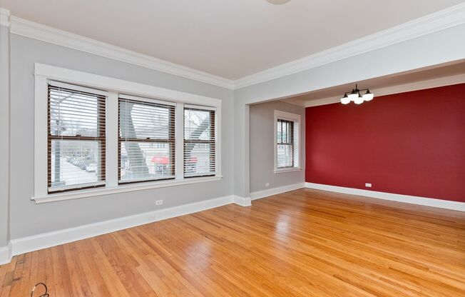 1046 CHICAGO AVE