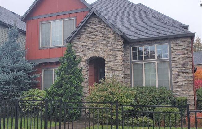Great Home in Sherwood! Primary Suite on Main!