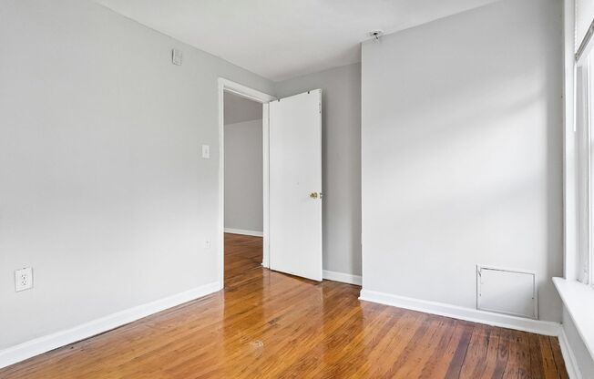1 bed, 1 bath, 550 sqft, $1,090, Unit 3412 - B11
