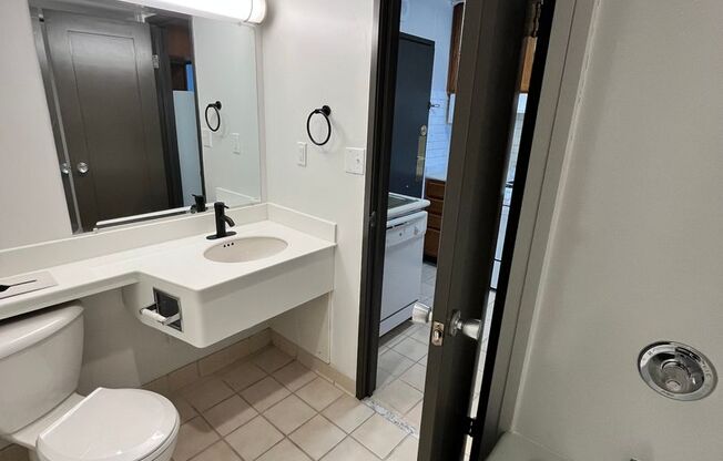 Studio, 1 bath, 336 sqft, $805, Unit 311