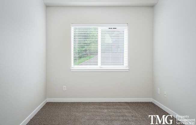 2 beds, 2 baths, 825 sqft, $1,599, Unit 1-12B
