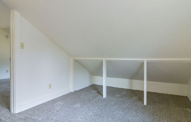 1 bed, 1 bath, $1,095, Unit 1591 High Street - 5