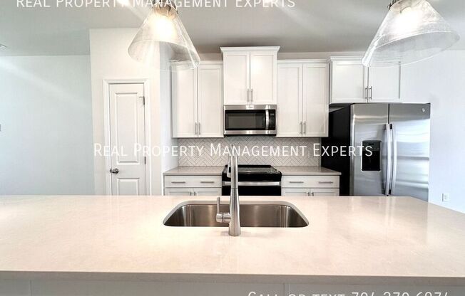 5027 LAYMAN DR