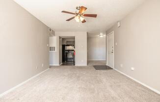 2 beds, 1 bath, 964 sqft, $1,420